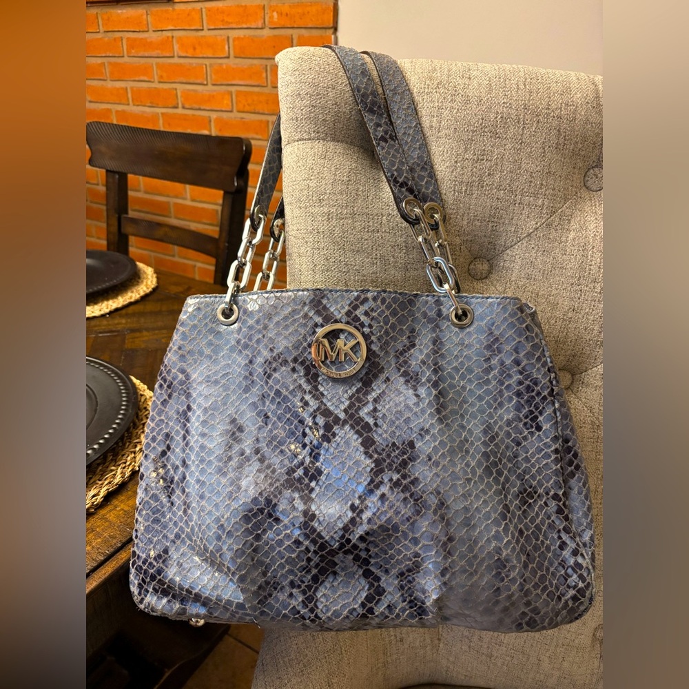 Michael Kors Blue Snakeskin Shoulder Bag💙